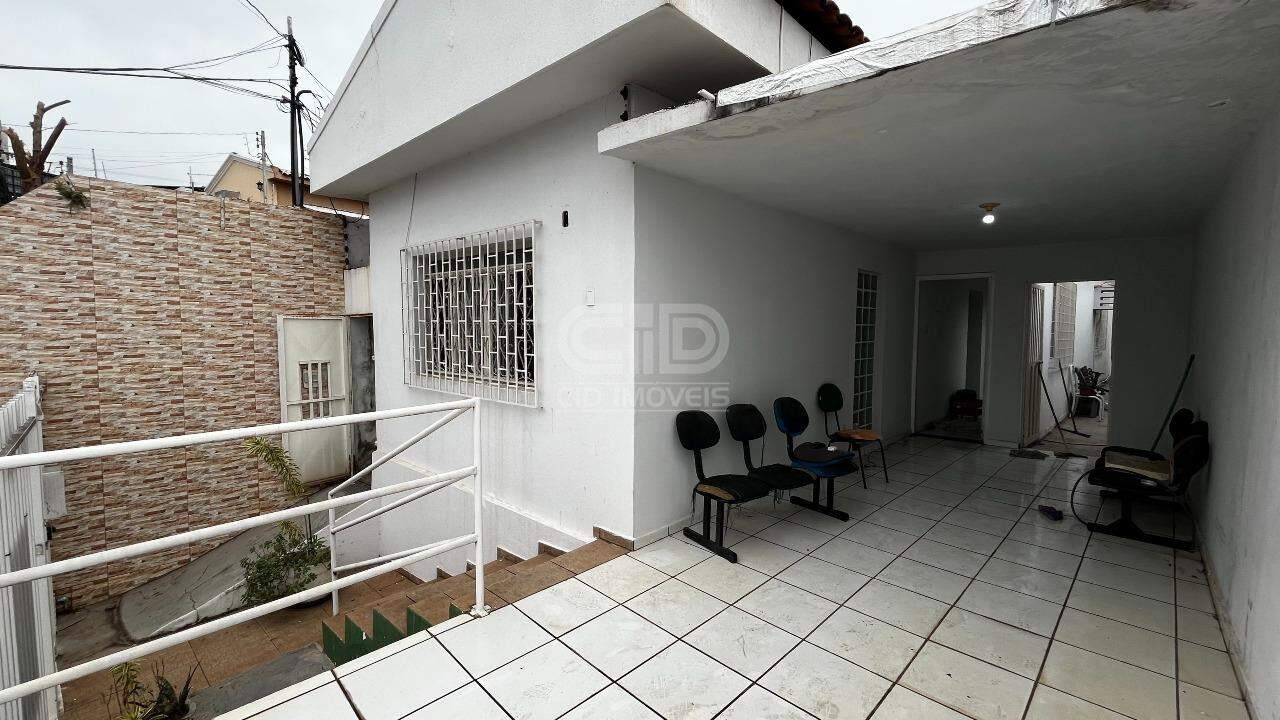 Casa, 8 quartos, 208 m² - Foto 1