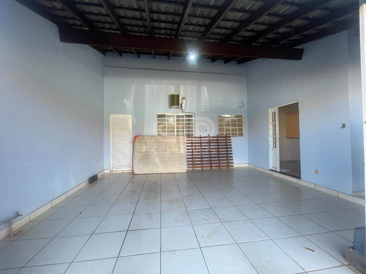 Casa para alugar com 3 quartos, 144m² - Foto 2