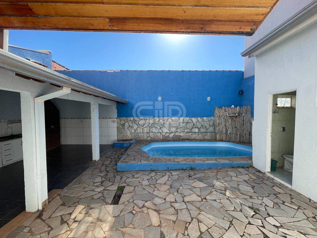 Casa para alugar com 3 quartos, 144m² - Foto 19