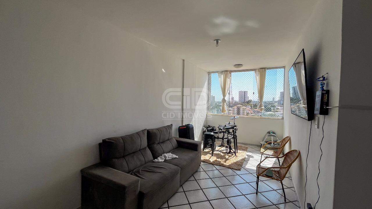 Apartamento à venda com 3 quartos, 84m² - Foto 2