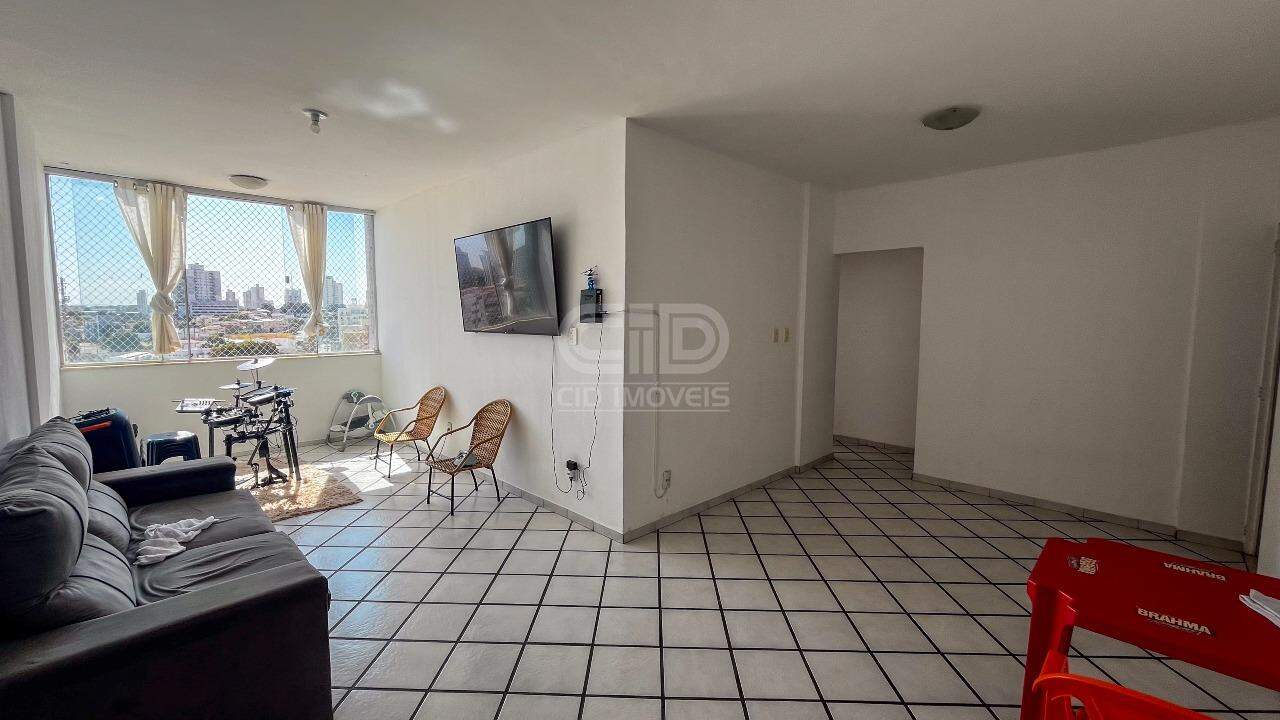 Apartamento à venda com 3 quartos, 84m² - Foto 1