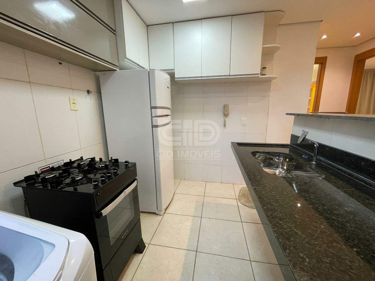 Apartamento semi-mobiliado com 2 quartos no Cond. Chapada do Mirante 