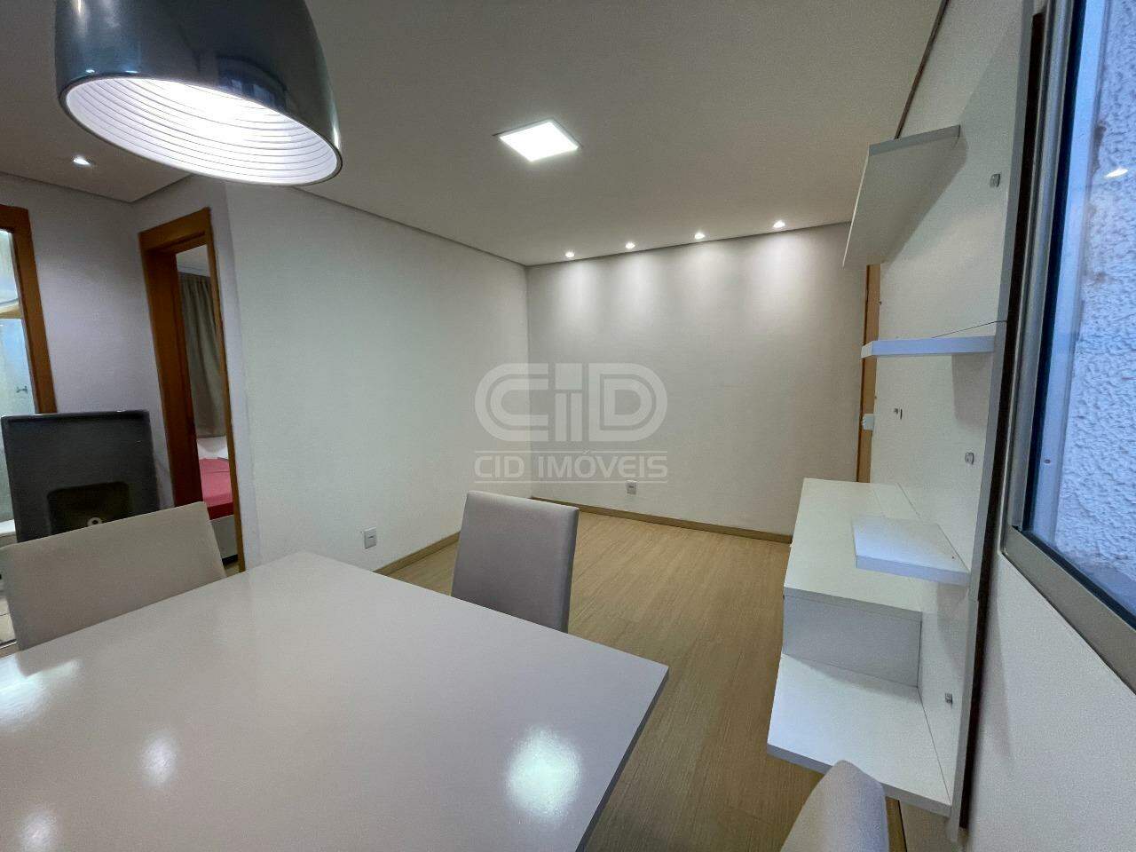 Apartamento semi-mobiliado com 2 quartos no Cond. Chapada do Mirante 