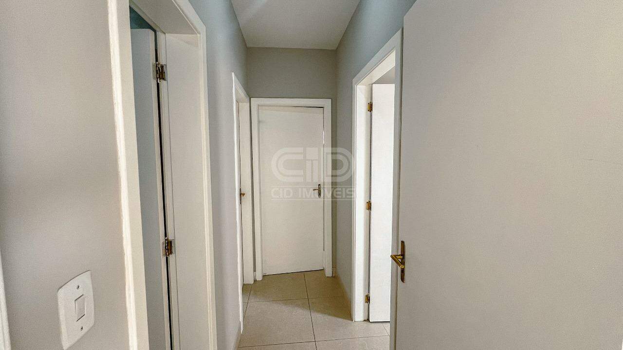 Apartamento à venda com 3 quartos, 95m² - Foto 3