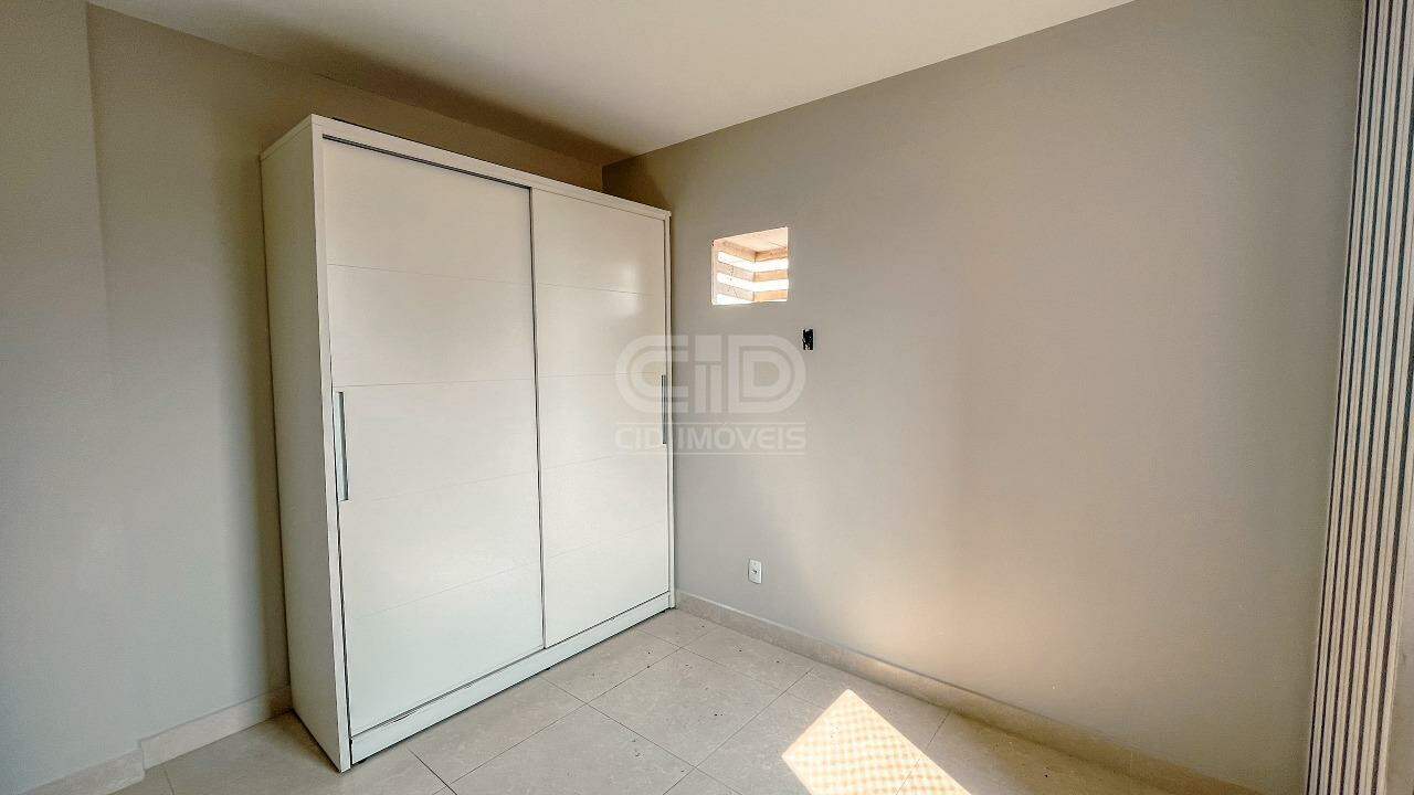 Apartamento à venda com 3 quartos, 95m² - Foto 9