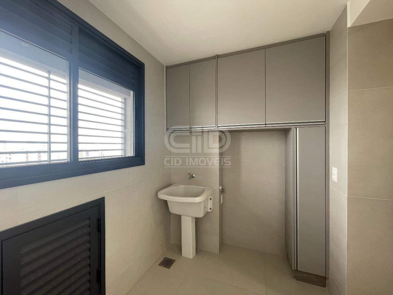 Apartamento para alugar com 3 quartos, 132m² - Foto 8