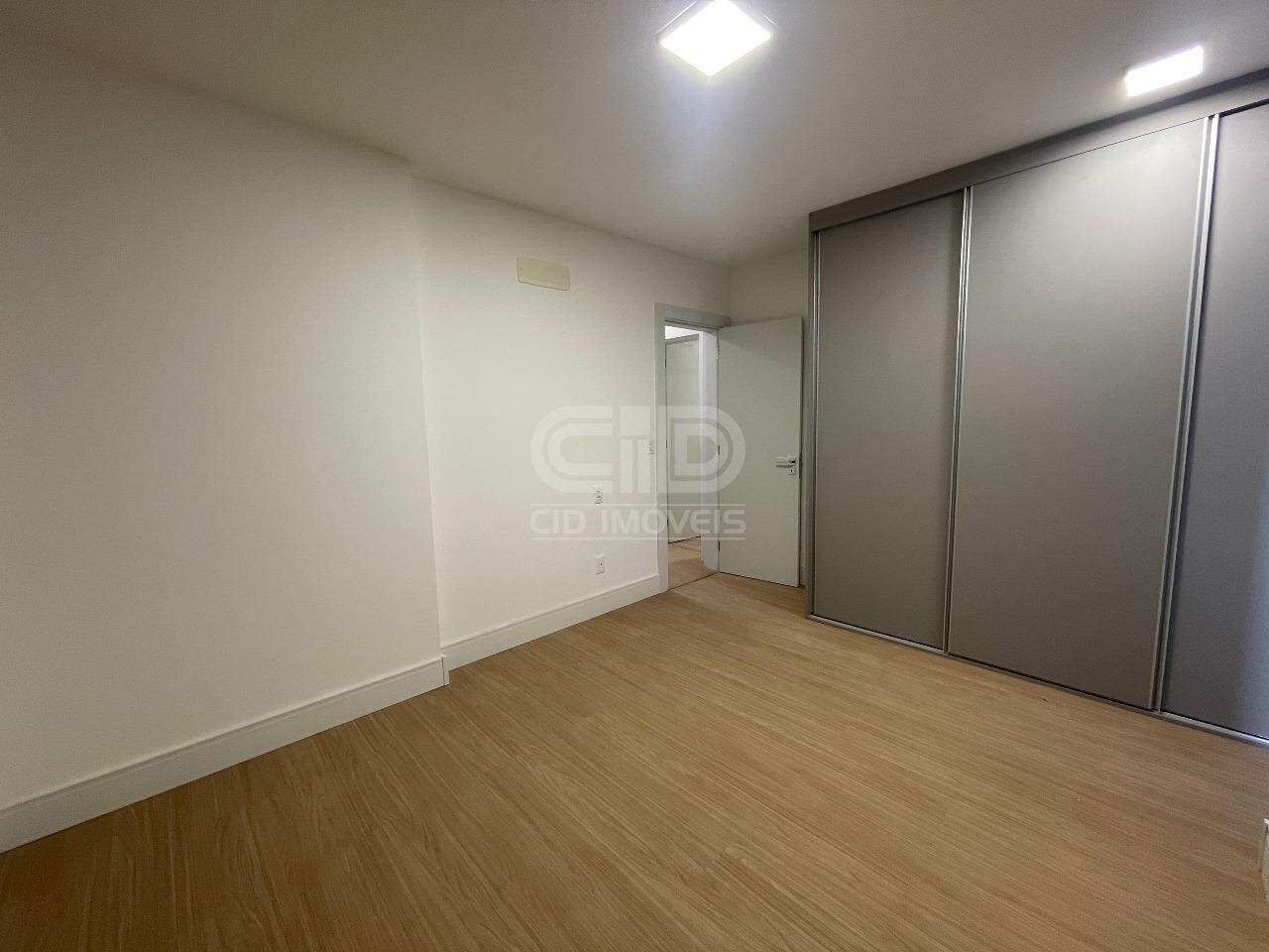 Apartamento para alugar com 3 quartos, 132m² - Foto 17