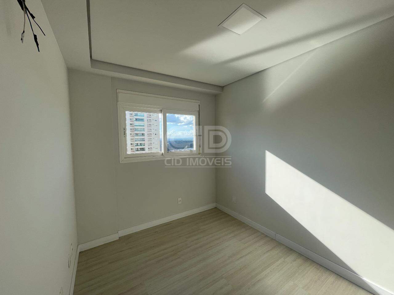 Apartamento para alugar com 3 quartos, 119m² - Foto 13