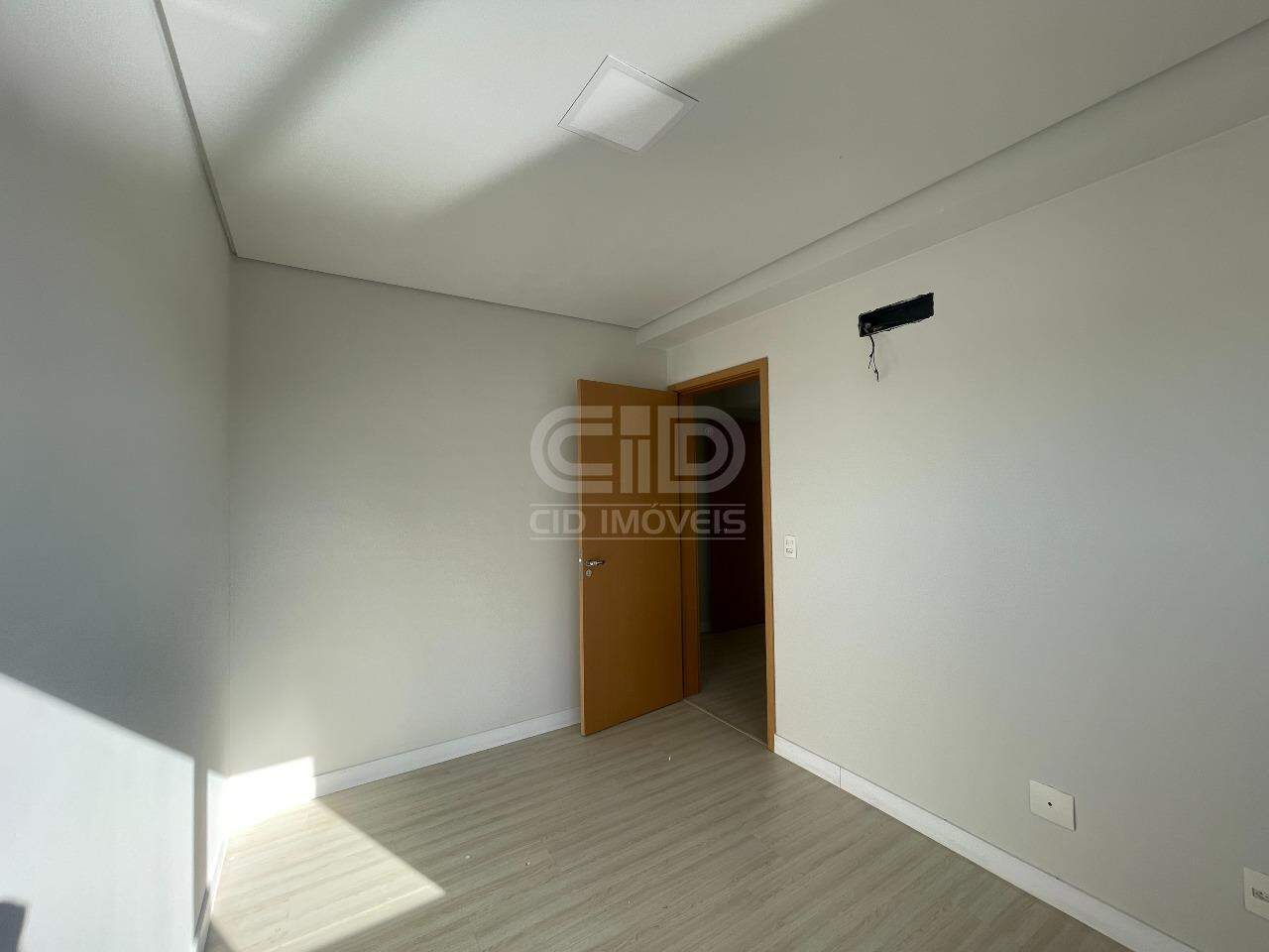 Apartamento para alugar com 3 quartos, 119m² - Foto 15