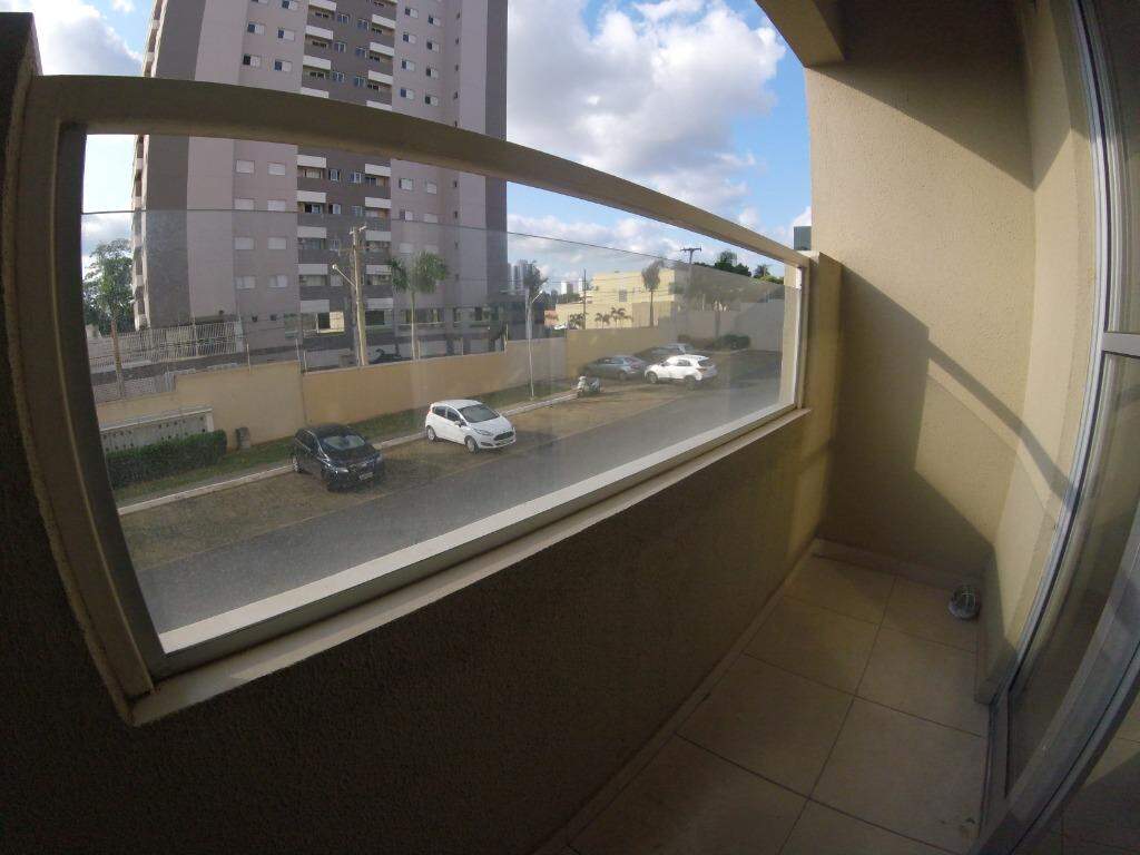Apartamento à venda com 2 quartos, 68m² - Foto 4
