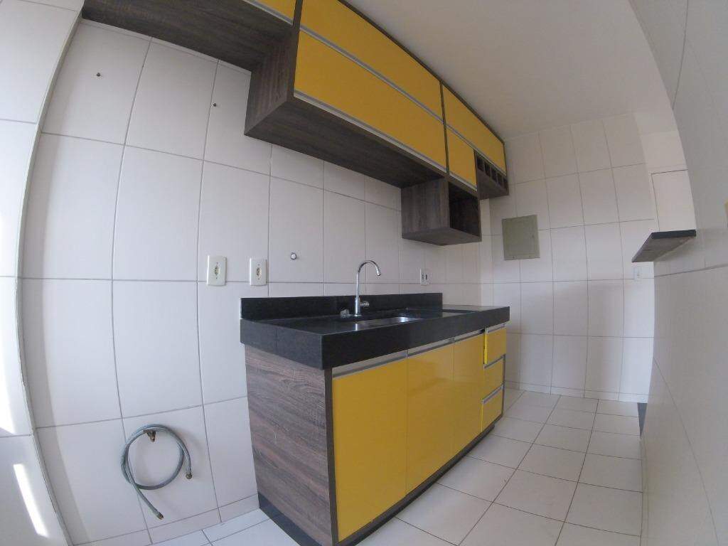 Apartamento à venda com 2 quartos, 68m² - Foto 5