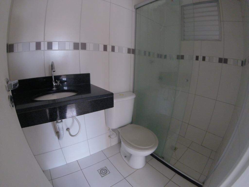 Apartamento à venda com 2 quartos, 68m² - Foto 9