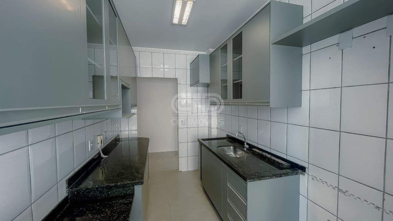 Apartamento à venda com 3 quartos, 85m² - Foto 5