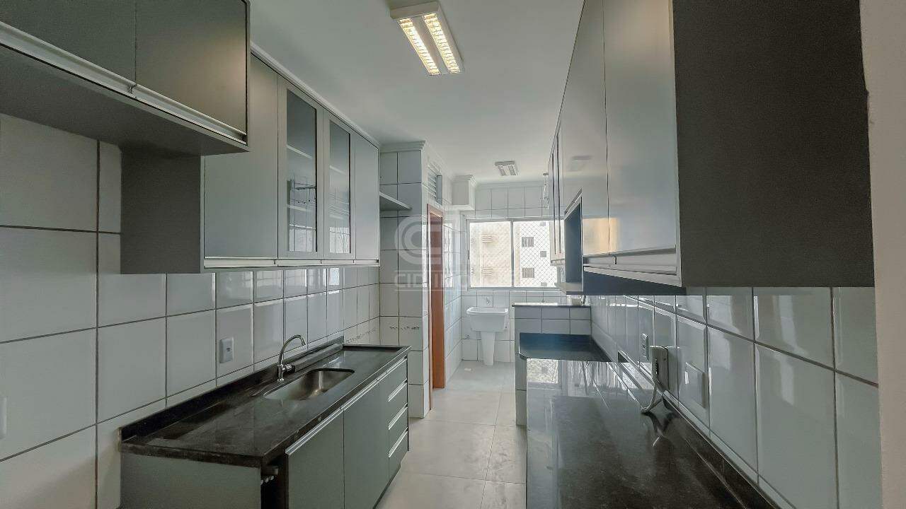 Apartamento à venda com 3 quartos, 85m² - Foto 4