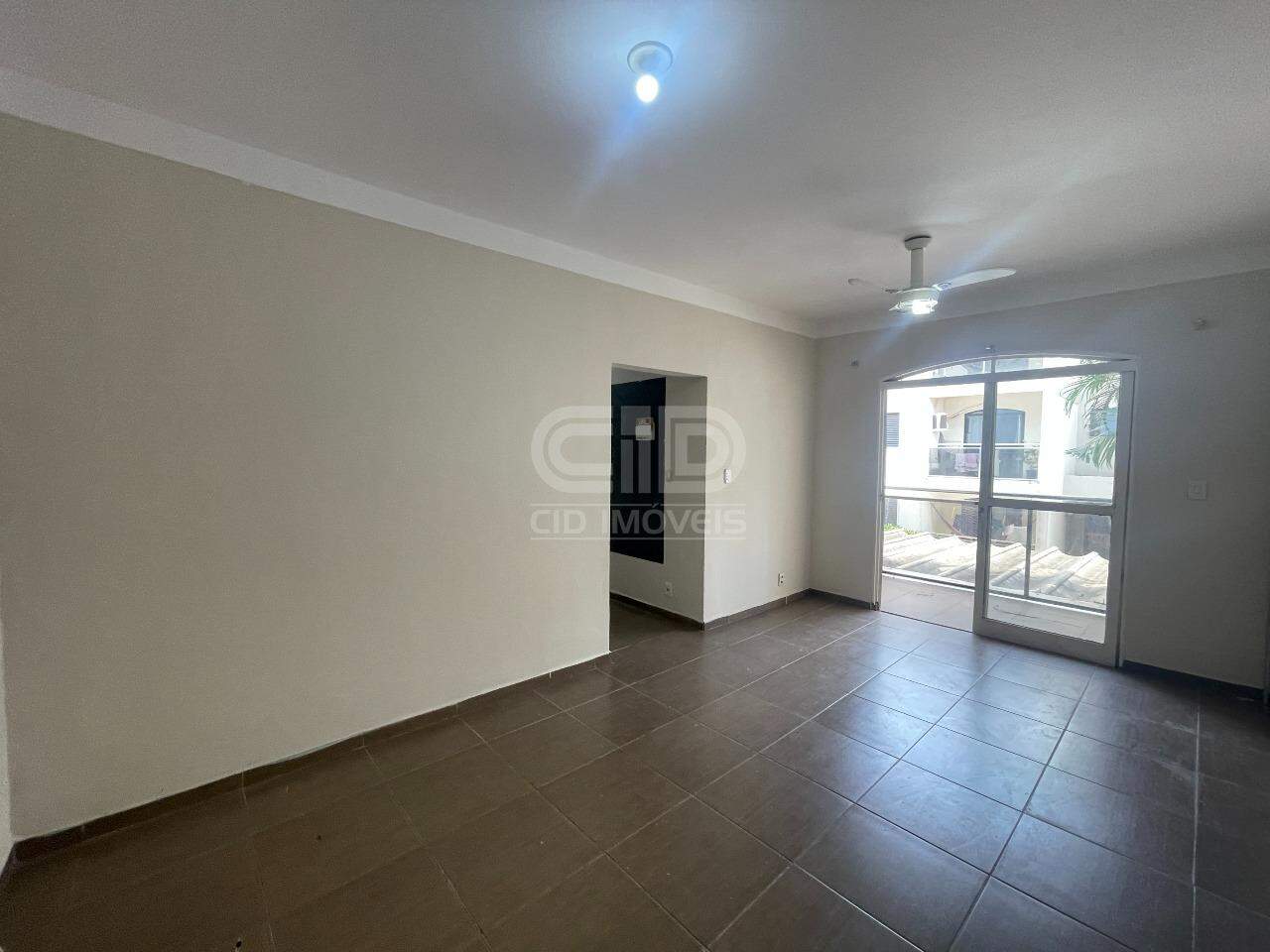 Apartamento para alugar com 2 quartos, 70m² - Foto 2