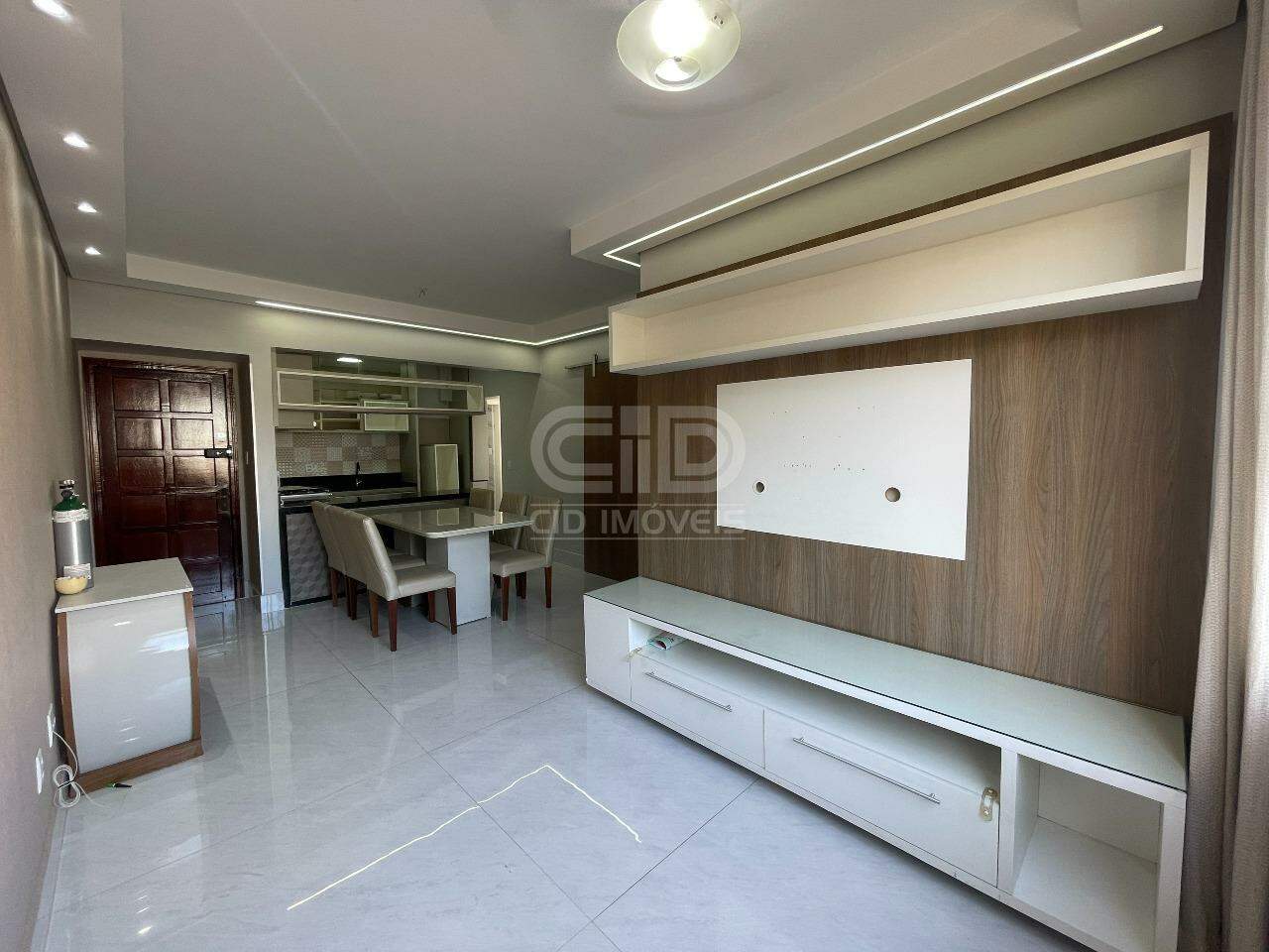 Apartamento para alugar com 3 quartos, 92m² - Foto 4