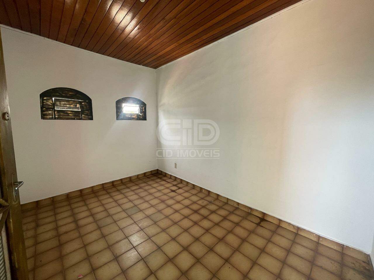 Casa para alugar com 2 quartos, 117m² - Foto 5