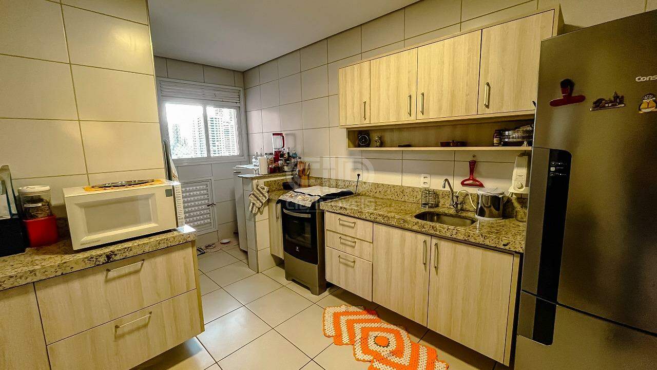 Apartamento à venda com 3 quartos, 118m² - Foto 5