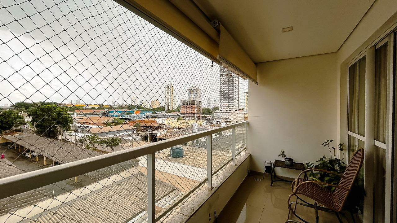 Apartamento à venda com 3 quartos, 118m² - Foto 2