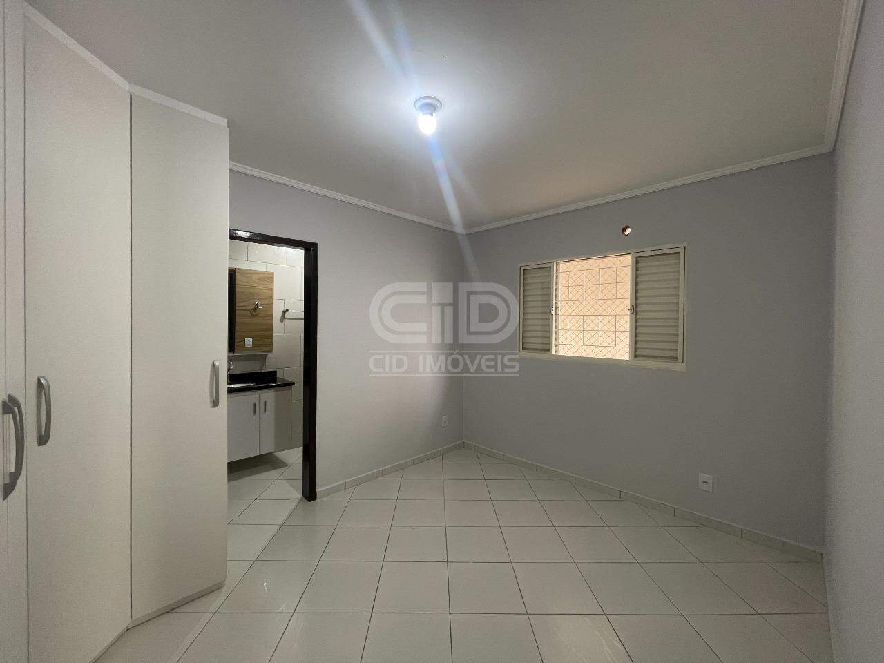 Casa para alugar com 4 quartos - Foto 4