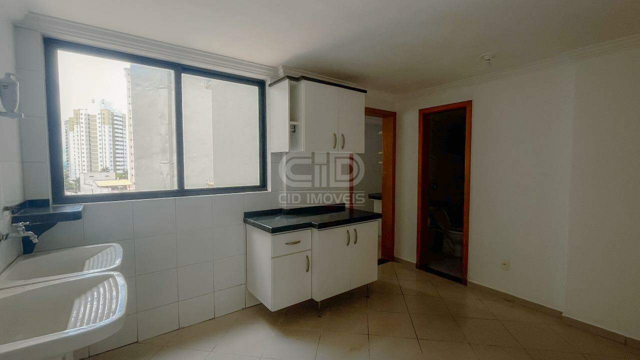 Apartamento à venda com 4 quartos, 258m² - Foto 15