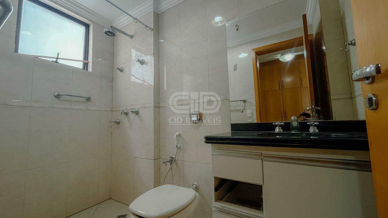 Apartamento à venda com 4 quartos, 258m² - Foto 17