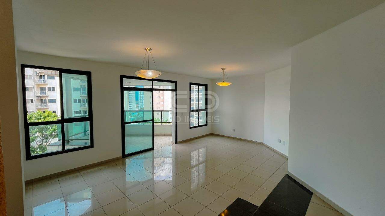 Apartamento à venda com 4 quartos, 258m² - Foto 5