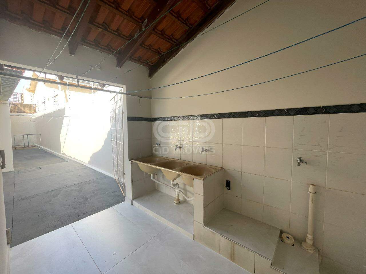 Casa para alugar com 3 quartos, 177m² - Foto 27