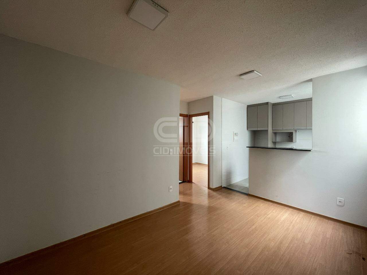 Apartamento para alugar com 2 quartos, 40m² - Foto 2