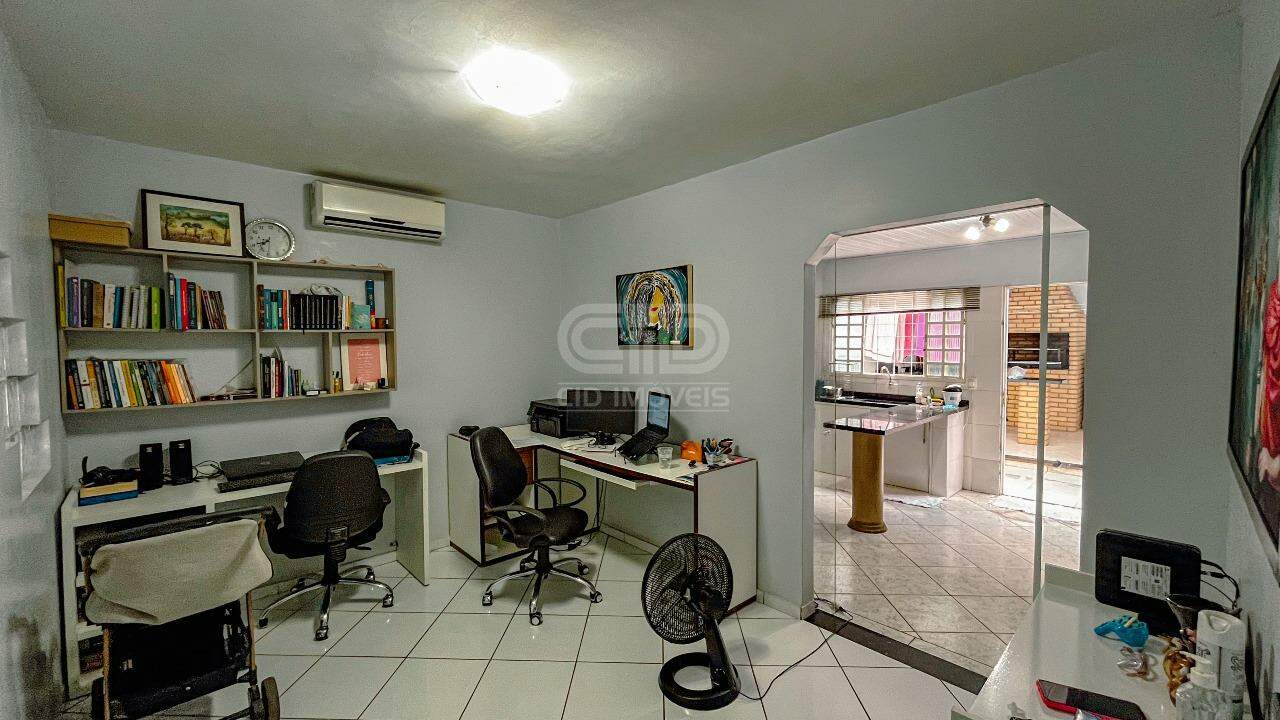 Casa à venda com 2 quartos, 180m² - Foto 12