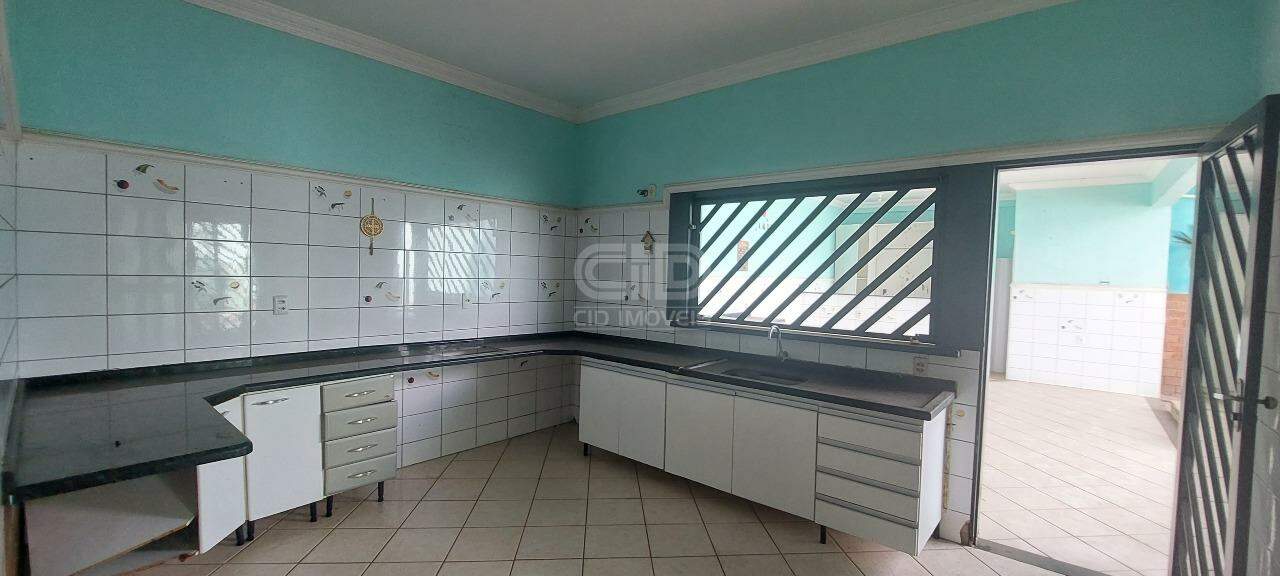 Sobrado à venda com 3 quartos, 280m² - Foto 4