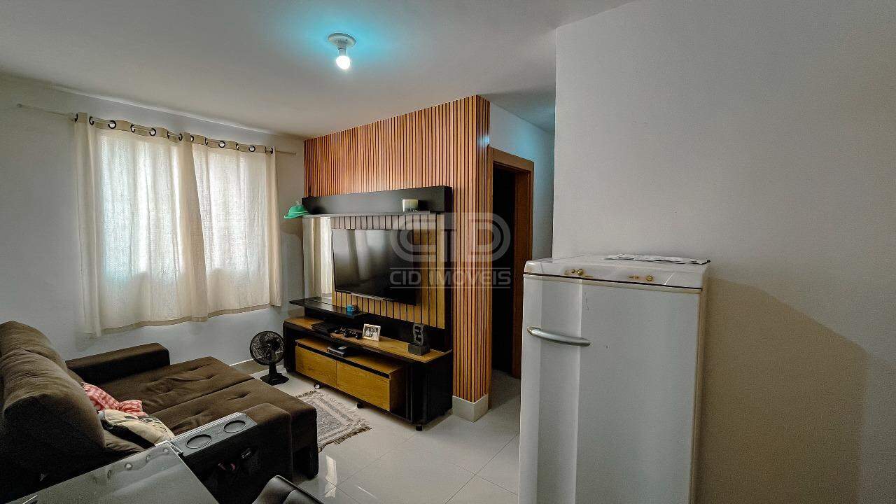 Apartamento à venda com 2 quartos, 43m² - Foto 1