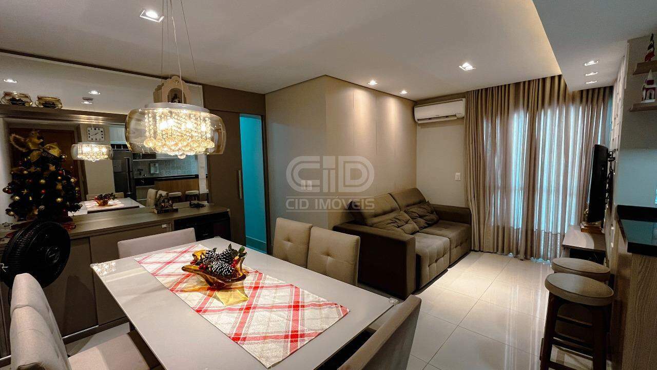 Apartamento à venda com 3 quartos, 72m² - Foto 1