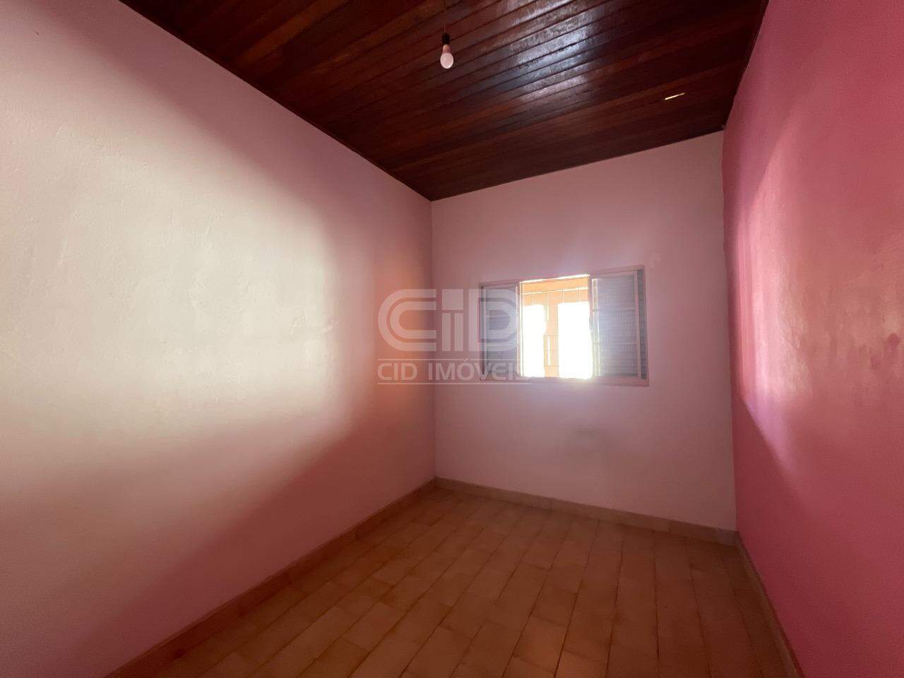 Casa para alugar com 4 quartos, 223m² - Foto 8