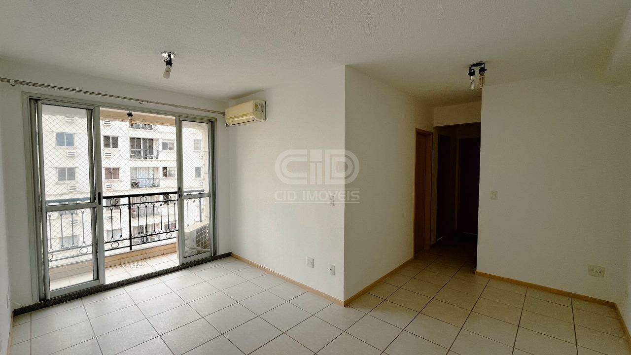 Apartamento à venda com 3 quartos, 69m² - Foto 1