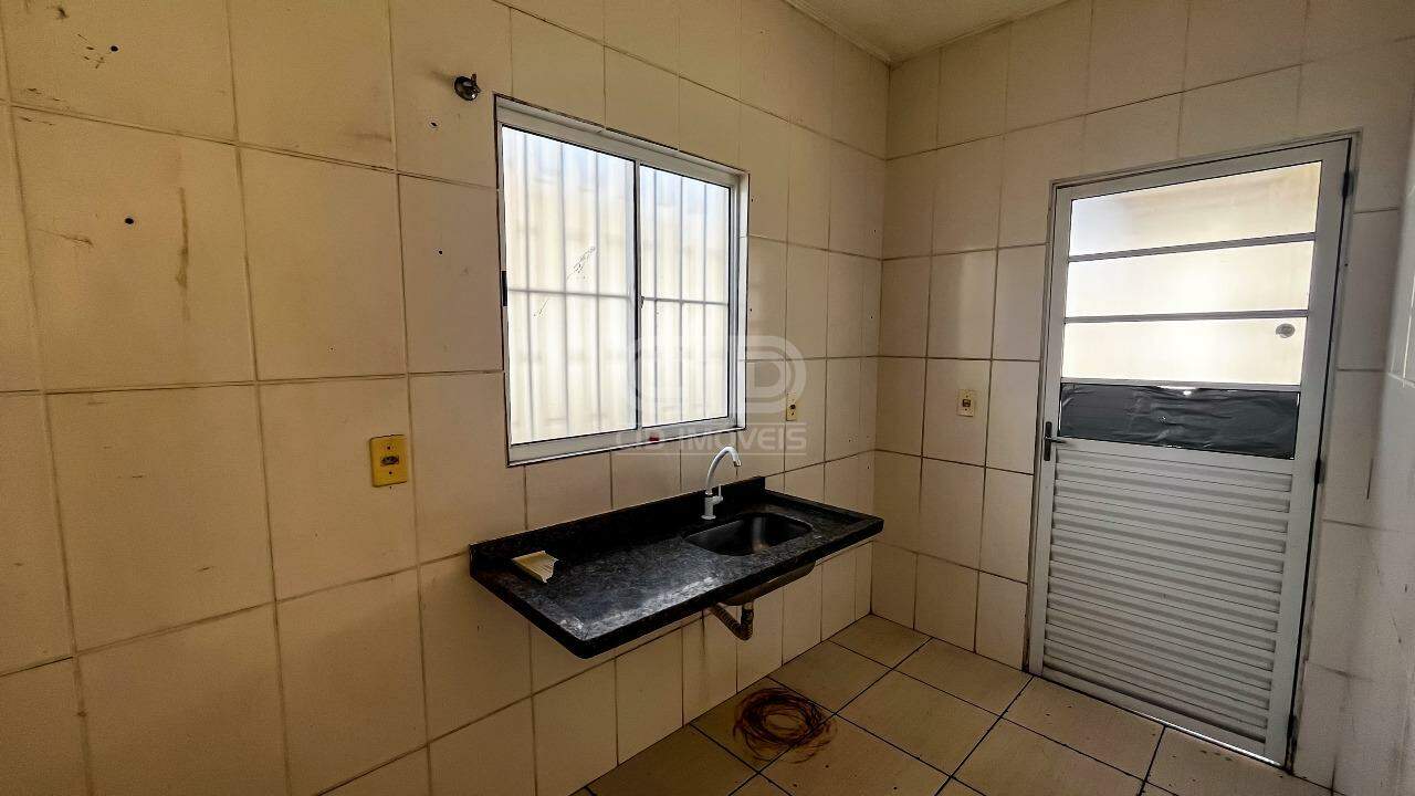 Casa à venda com 2 quartos, 37m² - Foto 6