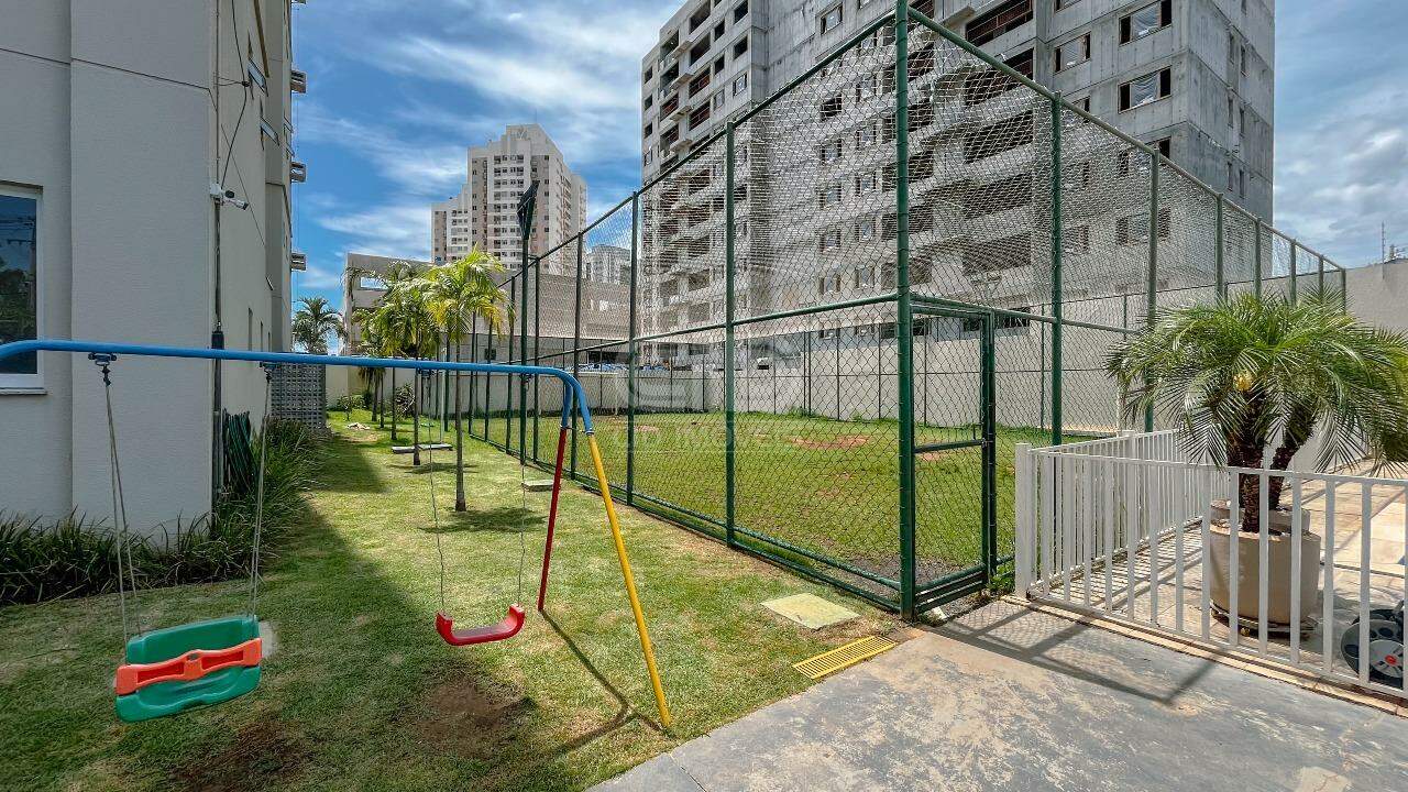 Apartamento à venda com 3 quartos, 97m² - Foto 18