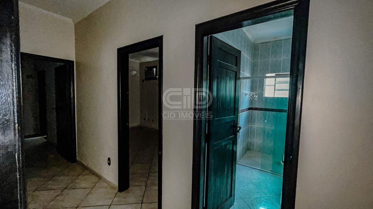 Casa à venda com 3 quartos, 197m² - Foto 10