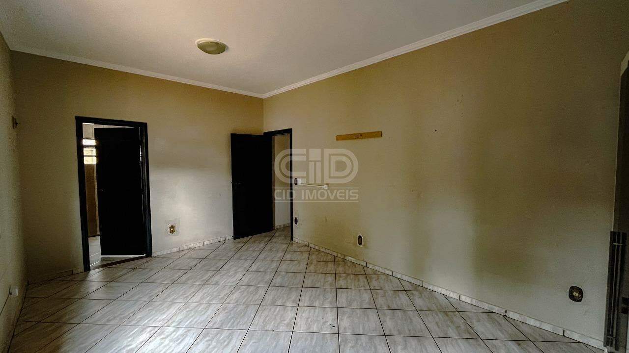 Casa à venda com 3 quartos, 197m² - Foto 5