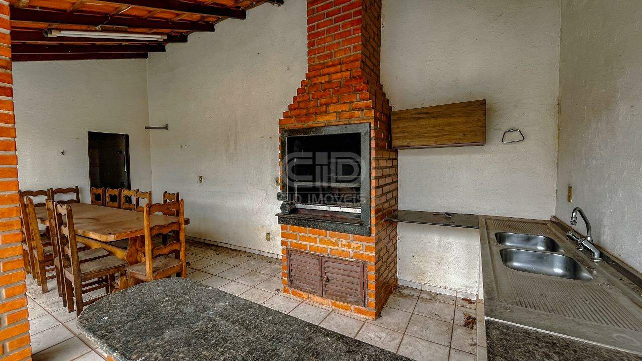 Casa à venda com 3 quartos, 197m² - Foto 18