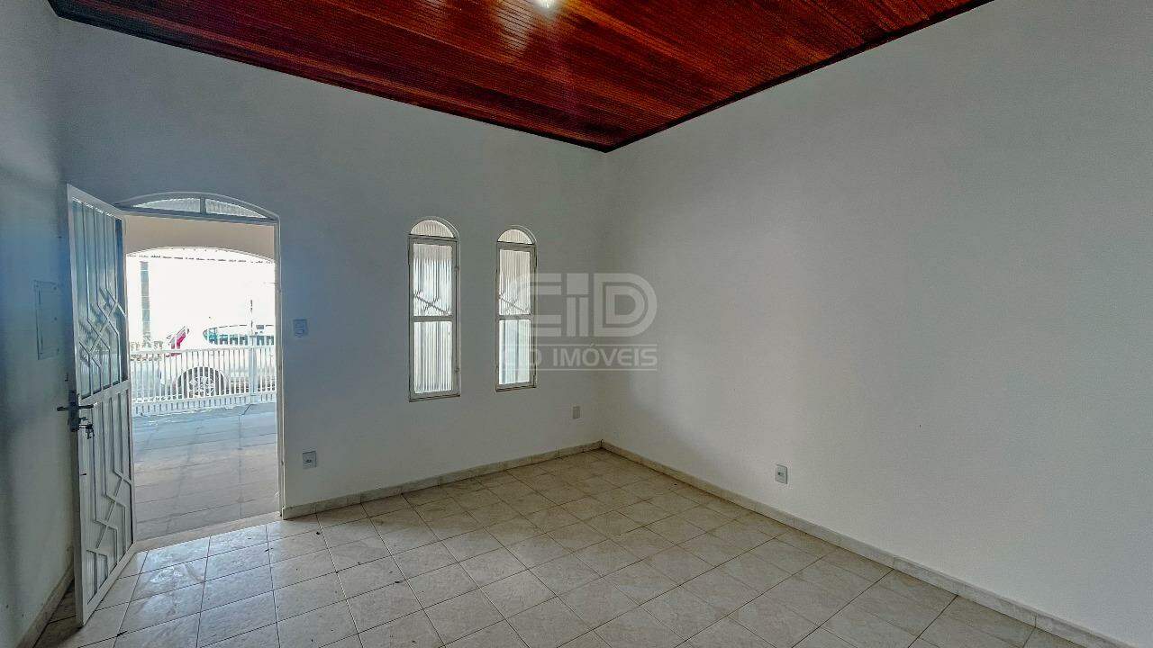 Casa à venda com 3 quartos, 164m² - Foto 3