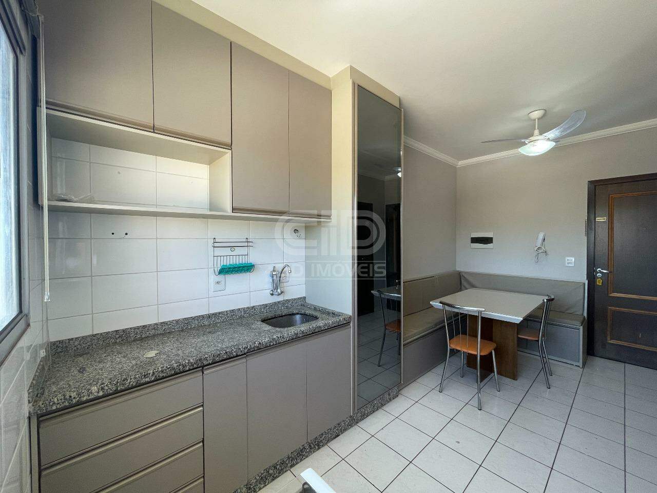 Apartamento à venda com 1 quarto, 35m² - Foto 3