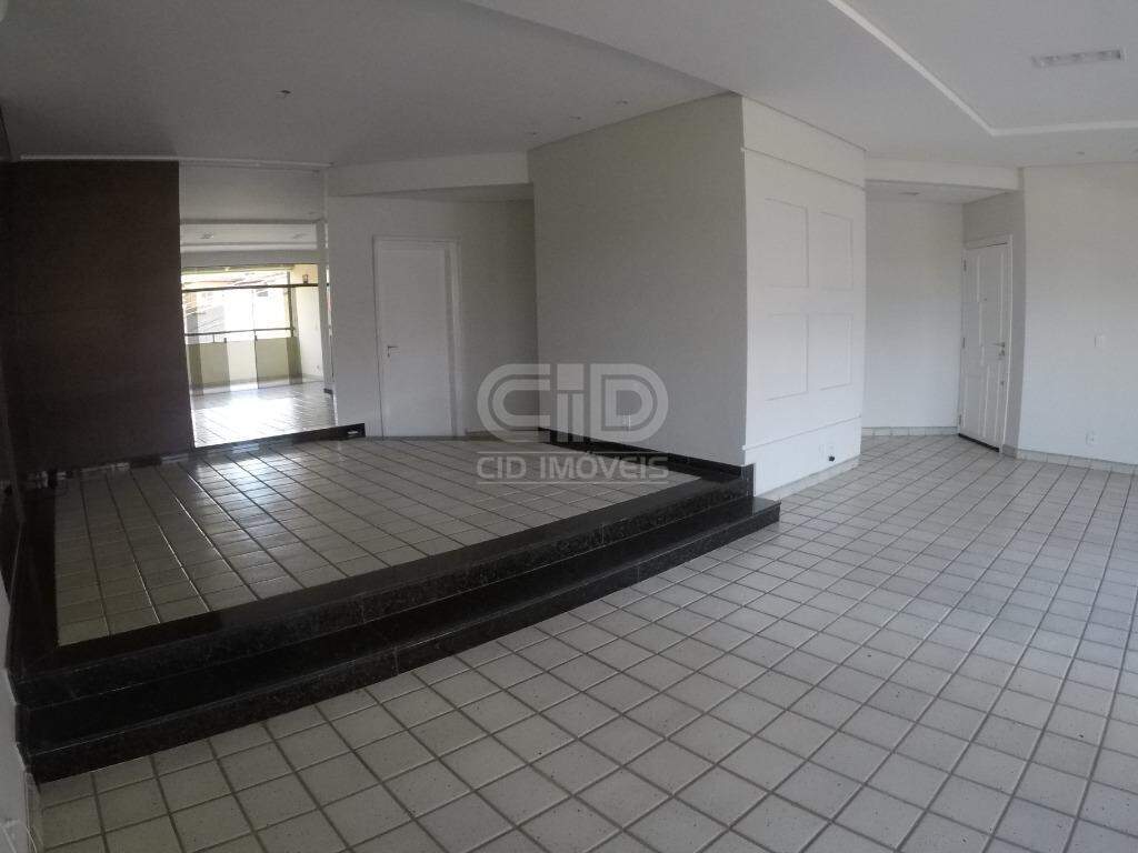 Apartamento à venda com 3 quartos, 245m² - Foto 3