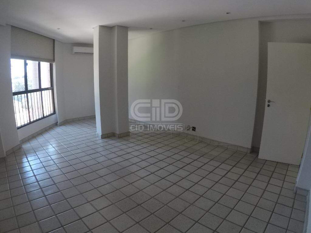 Apartamento à venda com 3 quartos, 245m² - Foto 18