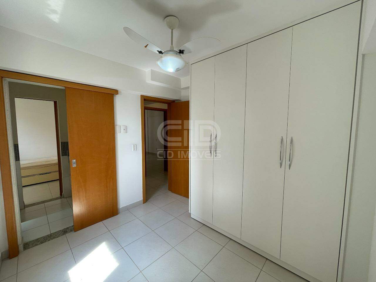 Apartamento para alugar com 3 quartos, 92m² - Foto 19