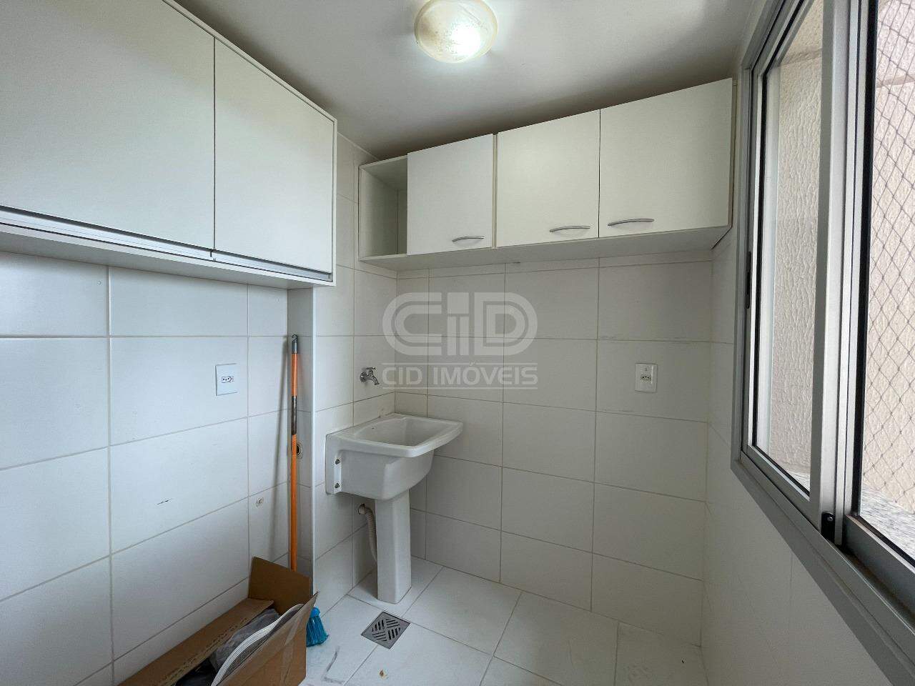 Apartamento para alugar com 3 quartos, 92m² - Foto 13