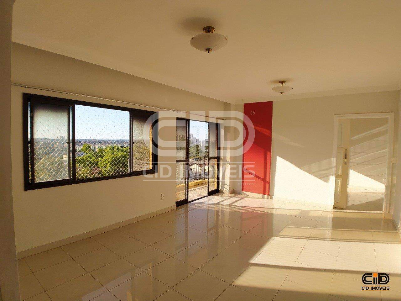 Apartamento à venda com 3 quartos, 163m² - Foto 2