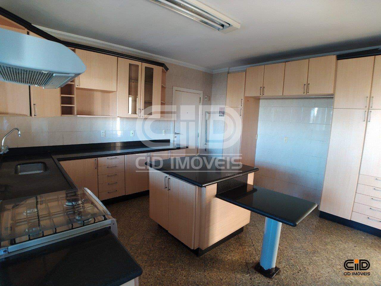 Apartamento à venda com 3 quartos, 163m² - Foto 25