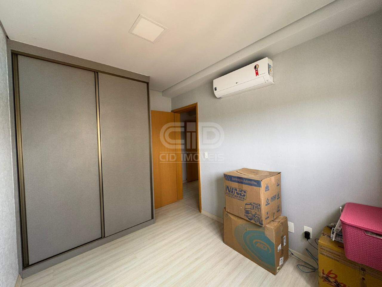 Apartamento para alugar com 3 quartos, 119m² - Foto 8