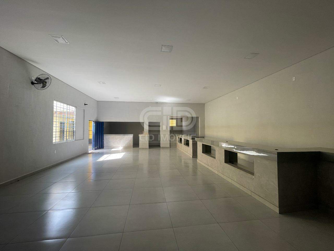 Loja-Salão para alugar, 678m² - Foto 2